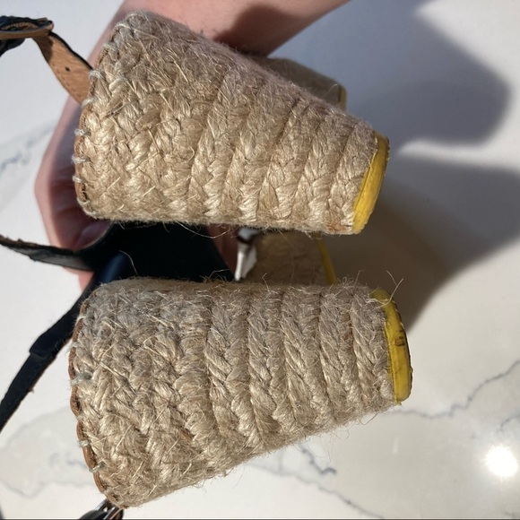 LOLE Sz 38 Espadrille Wedges Sandals 2 Toned Straps  Buckle Closure - Picture 5 of 7